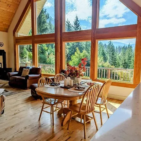 Leavenworth Mountain View Alpine Escape Villa